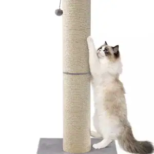 jake and jacky krabpaal voor grote katten grijs/crème met speelballetje 56x56x120 cm Ø sisal krabpaal 20 cm